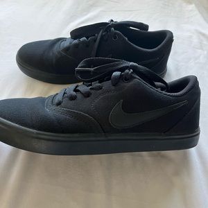 Black Nike Sneakers